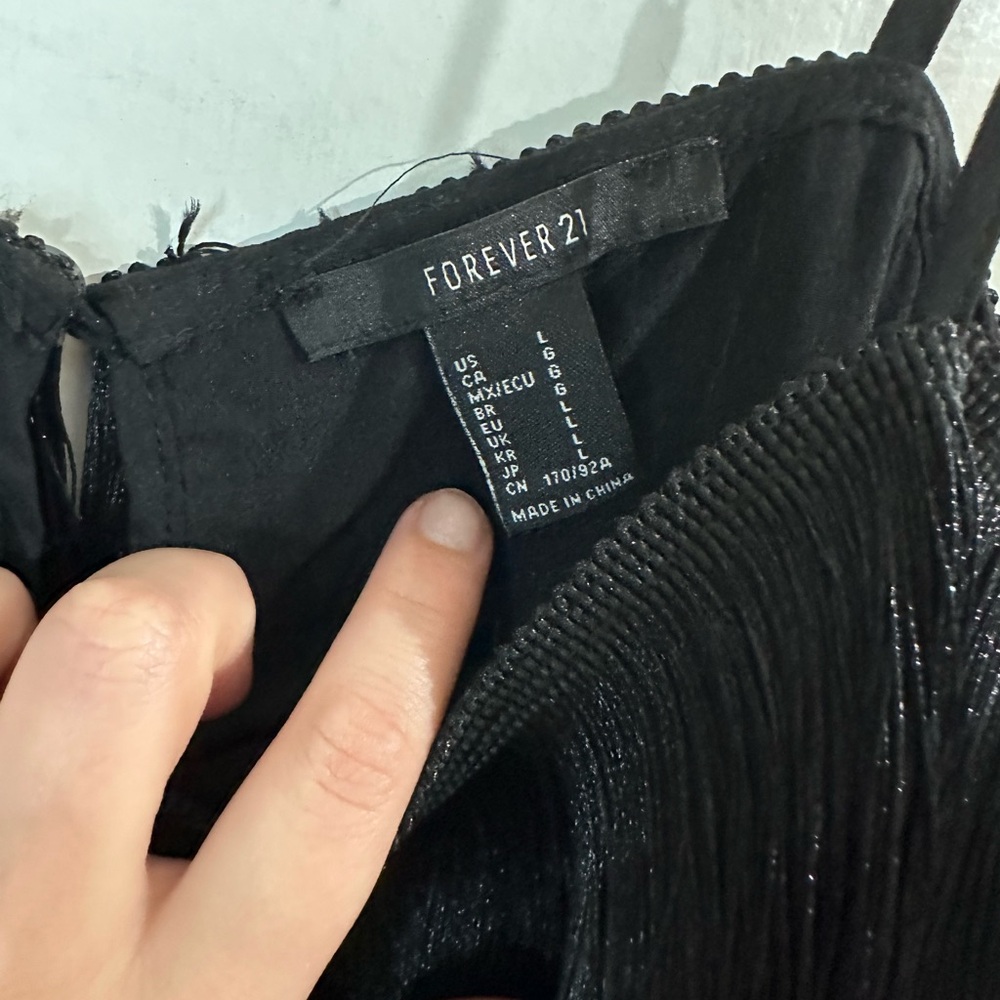 Forever 21, fringe black crop tank top - Picture 5 of 9